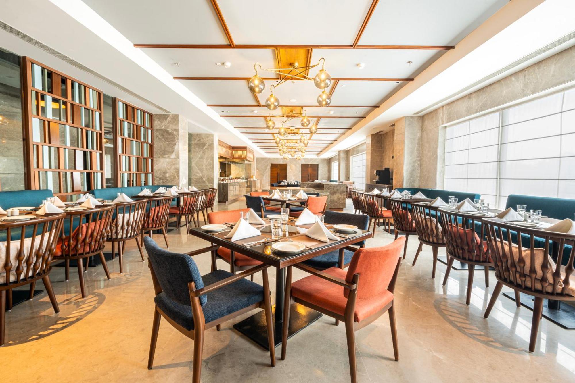 Radisson Hotel Vrindāvan Extérieur photo