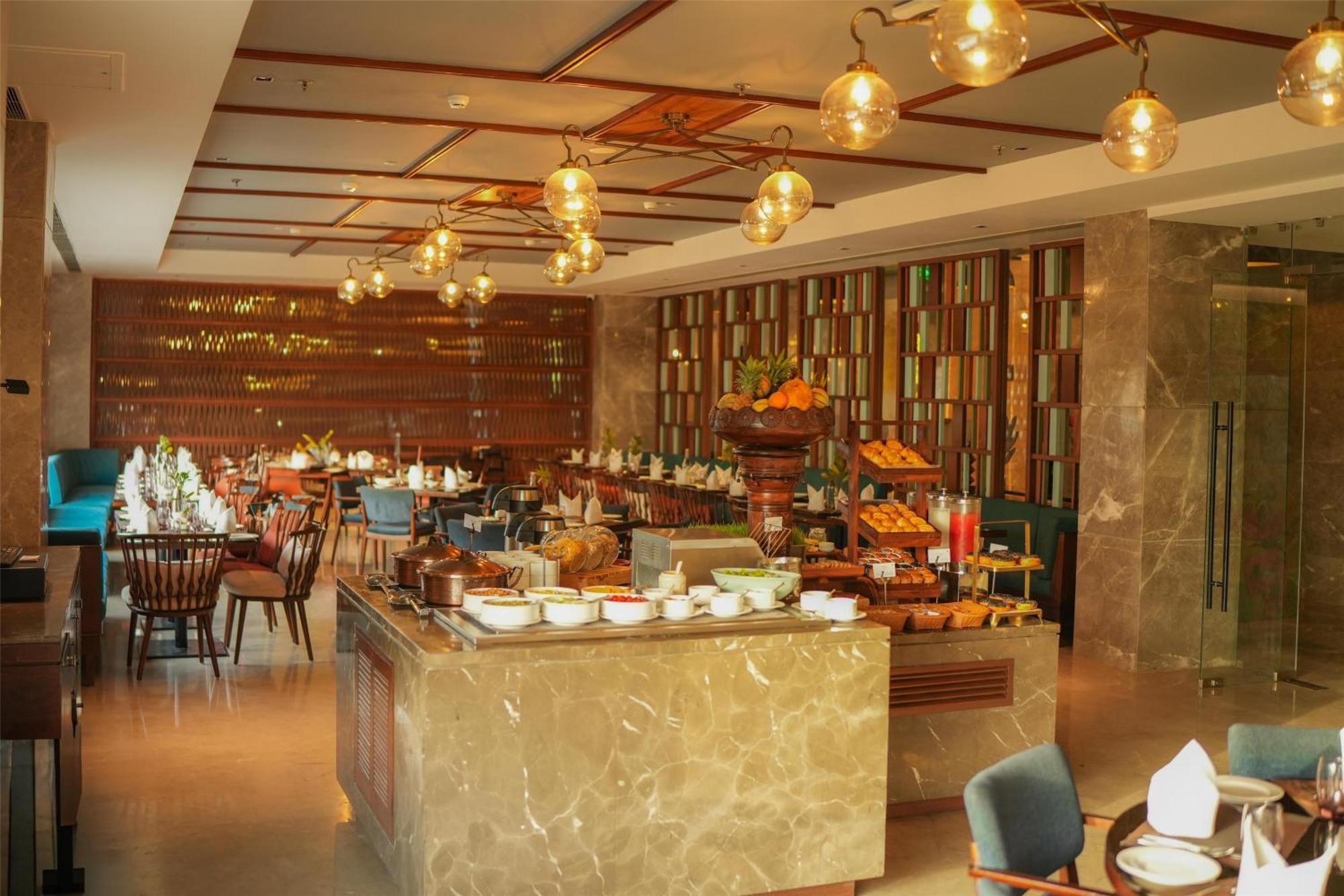 Radisson Hotel Vrindāvan Extérieur photo
